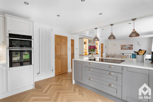 Photo 21- click for photo gallery